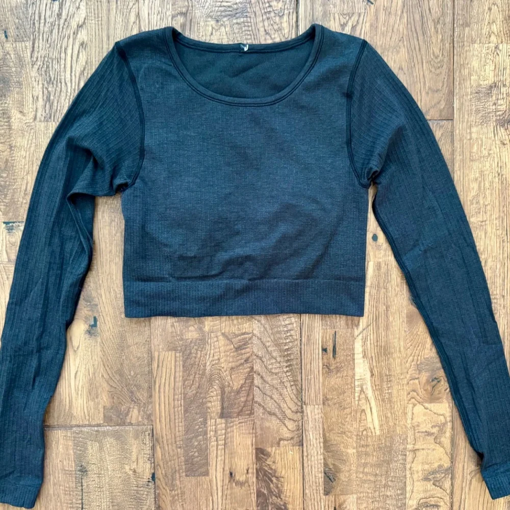 Lululemon Ebb To‎ Street Black Long Sleeve Ribbed Padded Top Size 4 W3DZNS L